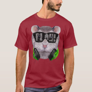Gray Dwarf Hamster als DJ mit Sunglass und T-Shirt
