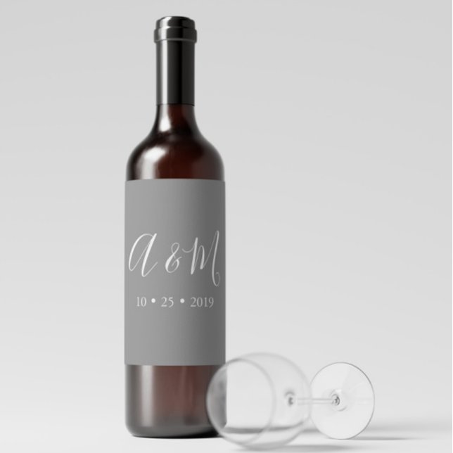 Gray Elegant Monogram Wedding Wine Label Weinetikett (Von Creator hochgeladen)