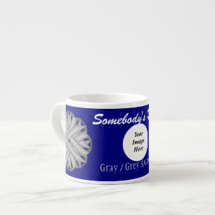 Gray/Gray Blume Ribbon Tmpl von Kenneth Yoncich Espressotasse