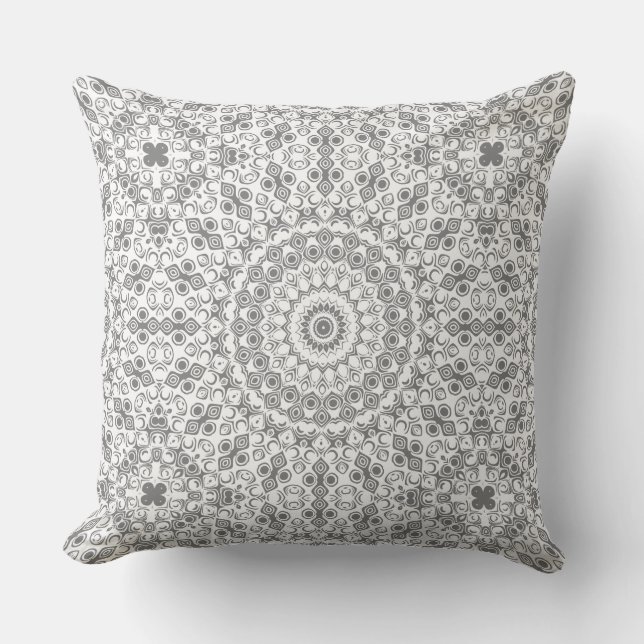 Gray Mandala Geometric Pattern Kissen (Vorderseite)