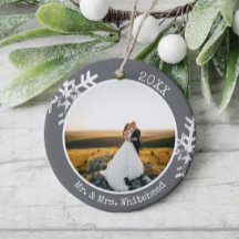 Gray Newlywed Snowflake 1. Weihnachten