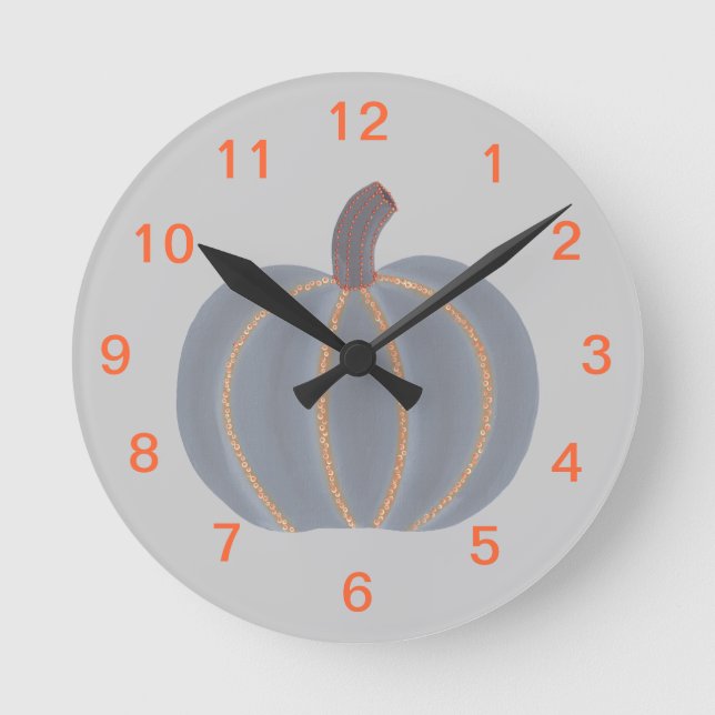 Gray Pumpkin Orange Trim Halloween Uhr (Vorderseite)
