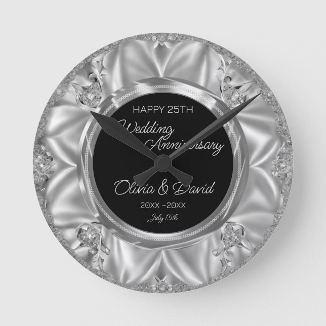Gray Satin & Silver Diamonds Hochzeitstag Runde Wanduhr (Vorderseite)