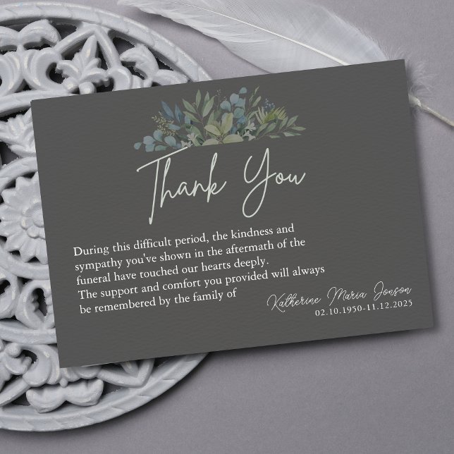Gray Simple Script Greeneral Beileid Funeral Dankeskarte (Von Creator hochgeladen)
