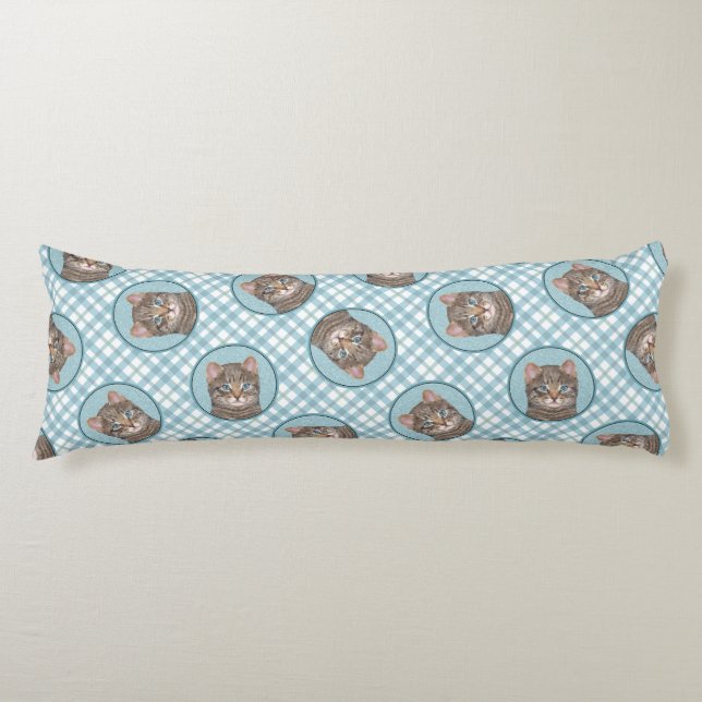 Gray Tabby Cat Portrait Malerei Niedliche Kunst Seitenschläferkissen (Vorderseite)