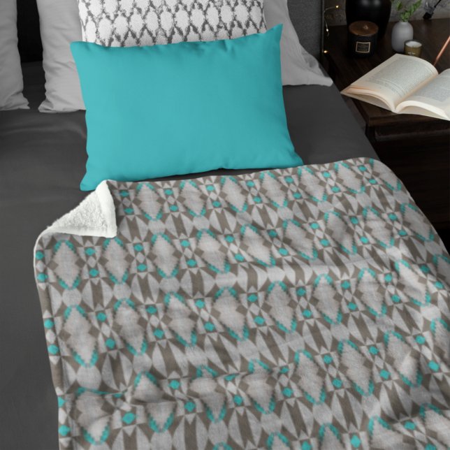 Gray Taupe Aqua Turquoise Blue Tribal Art Pattern Fleecedecke (Von Creator hochgeladen)