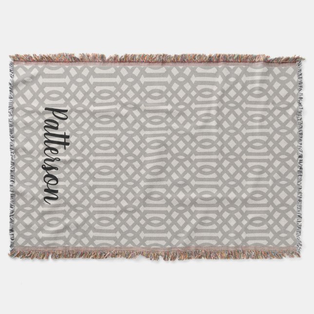 Gray Trellis Monogram | Modernes Bauernhaus Decke (Vorderseite)