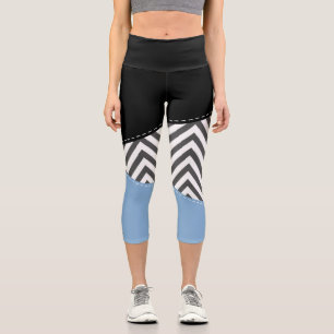 Gray Zigzag, grau Zickzack, Zigzag Muster, blau Capri Leggings