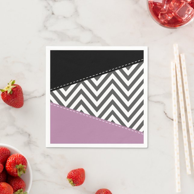 Gray Zigzag, grau Zickzack, Zigzag Muster, Lila Serviette (Beispiel)
