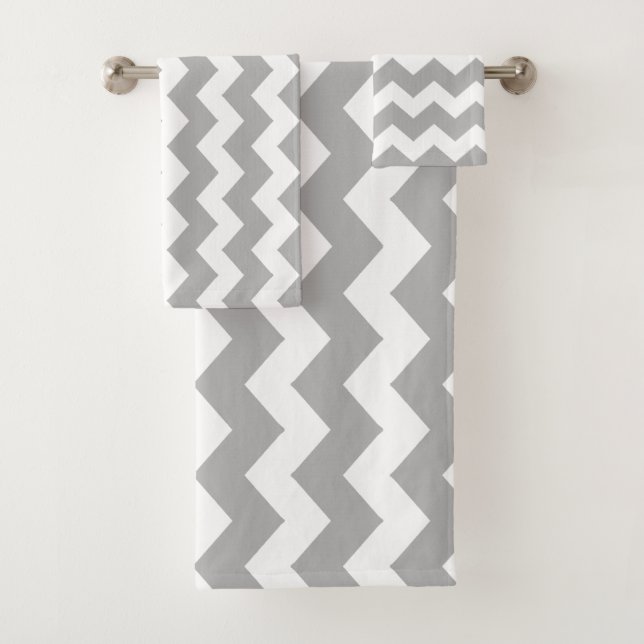 Gray Zigzag Striped Badhandtuch Set (Insitu)