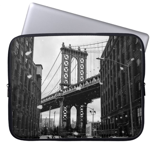 GRAYSCALE FOTOGRAFIE DER BROOKLYN-BRÜCKE LAPTOPSCHUTZHÜLLE (Vorderseite)