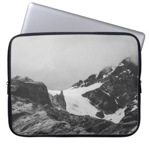 GRAYSCALE FOTOGRAFIE DES SCHNEEBERGES LAPTOPSCHUTZHÜLLE