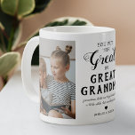 Great Oma Family Foto Zwei-Tone-Kaffee-Tasse Kaffeetasse<br><div class="desc">Moderne Urgroßmutter-Tasse mit dem niedlichen Sprichwort "Du stellst die Urgroßmutter",  2 Fotos der Enkel,  einem Herz,  ihren Namen und der Überschrift "Großmassen halten nur eine Weile unsere kleinen Hände,  aber unsere Herzen für immer".</div>