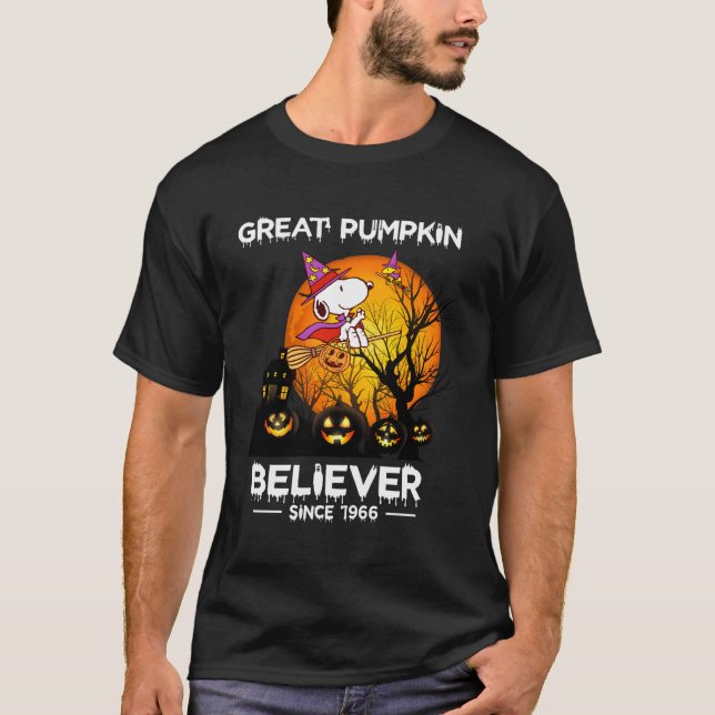 Great Pumpkjn Glaube Seit 1966 Halloween Funny T-Shirt (Vorderseite)