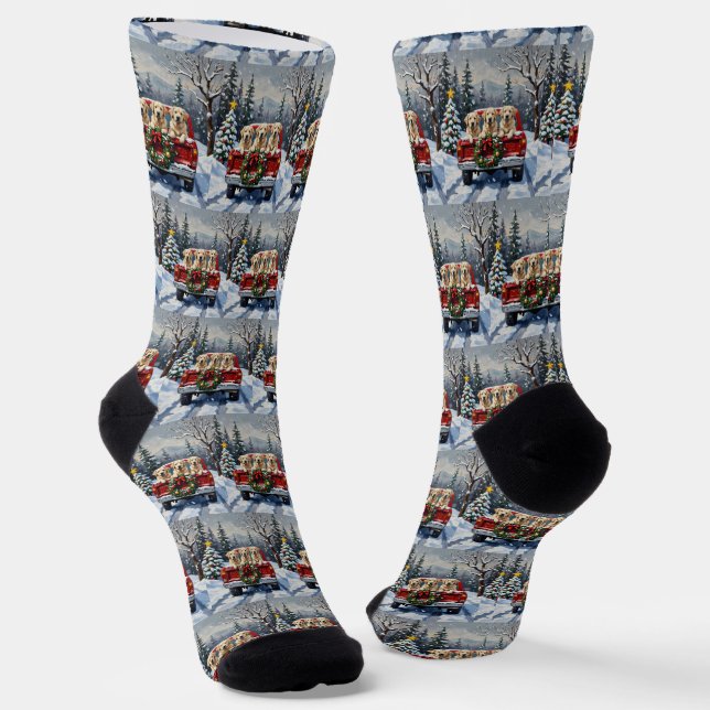 Great Pyrenees Christmas Red Truck Holiday Socken (Gewinkelt)