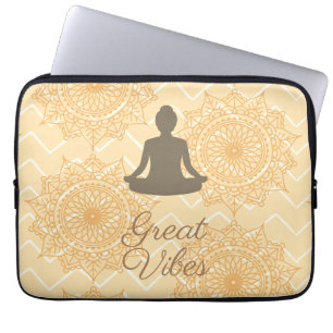 Great Vibes Namaste Pose Yoga Laptopschutzhülle