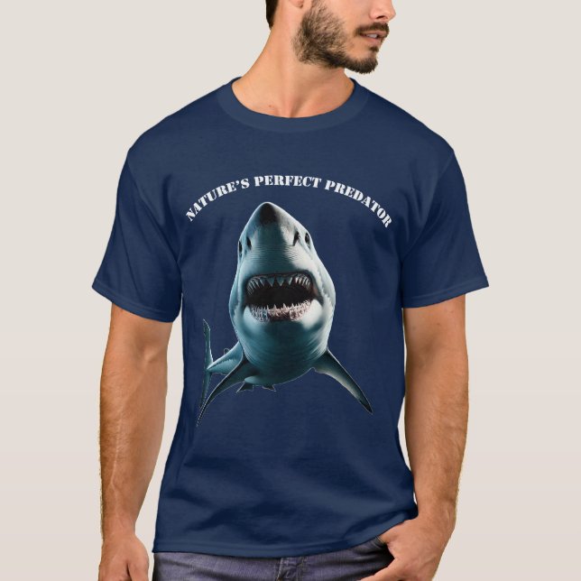 Great White Shark Underwater mit Open Mouth URM T-Shirt (Vorderseite)