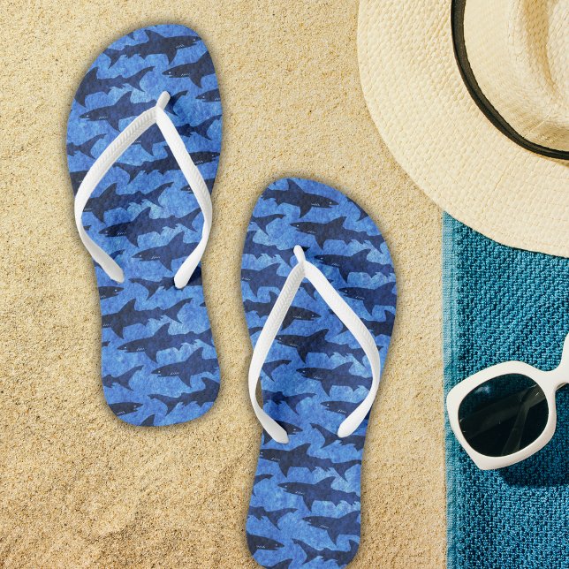 Great White Sharks Beach Party Spaß Flip Flops (Von Creator hochgeladen)
