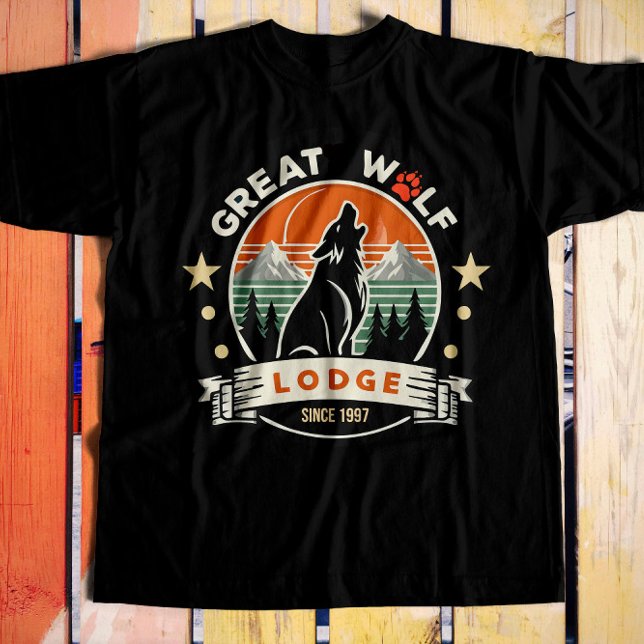 Great Wolf Spirit - kühne Wildnisgestaltung T-Shirt (Von Creator hochgeladen)