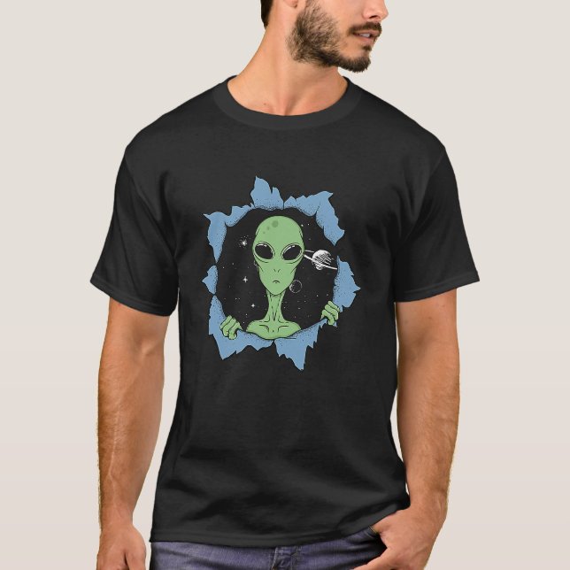 Green Alien Peeking from a Hole in the Space  Alie T-Shirt (Vorderseite)