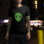 Green Alien T - Shirt<br><div class="desc">Ein perfekter T - Shirt zum Geburtstag eines Freundes,  der glaubt. Es kommt mit einem grünen Alien Kopf auf der Vorderseite und einem UFO auf der Rückseite,  komplett mit individualisierbarem "Glaube" Text!</div>