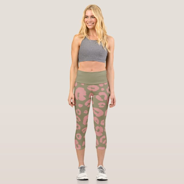Green and Pink Modern Leopard Pattern Capri Leggings (Vorderseite)