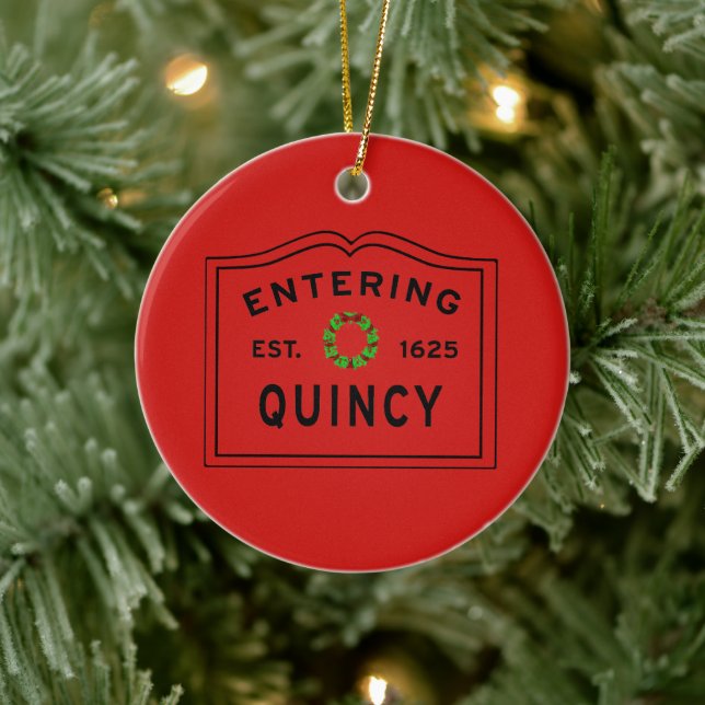 Green and Red Holiday Wreath, Quincy, MA Keramik Ornament (Baum)