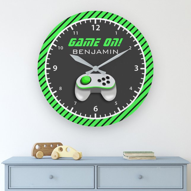 Green and White Video Game Controller Kids Room Große Wanduhr (Von Creator hochgeladen)