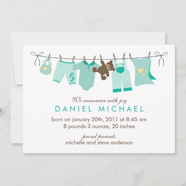 Green Baby Clothesline New Baby Ankündigung (Vorderseite)