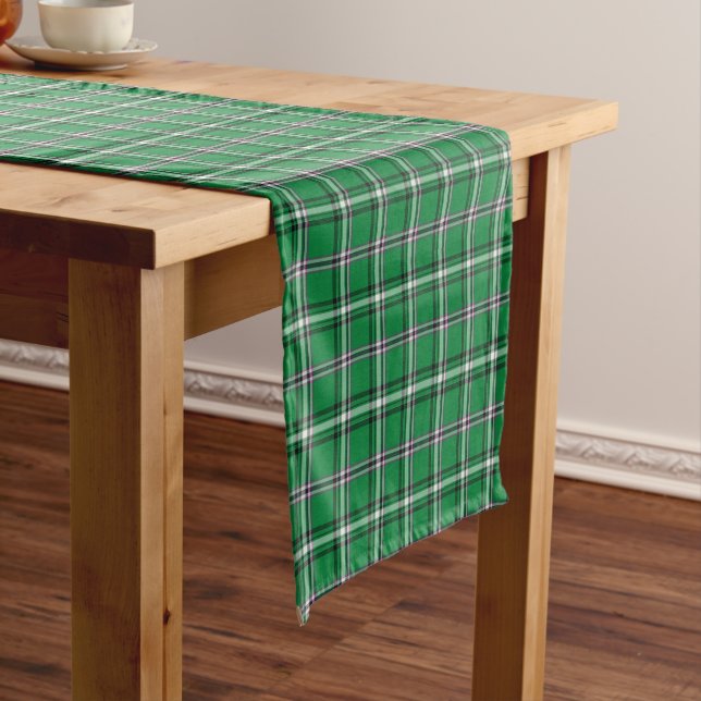 Green Black White Plaid Classic Table Runner Kurzer Tischläufer (Beispiel)