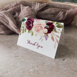 Green Blush Burgundy Bloral Wedding Danke Karte<br><div class="desc">Diese grüne rot bordeauxrote Hochzeit danke Ihnen Karte ist perfekt für eine rustikale Hochzeit. Das Design ist elegant grün,  rot,  lila,  rot und bordeauxrot,  handgezeichnet Blume Bouquets,  inspirierend natürliche Schönheit.</div>