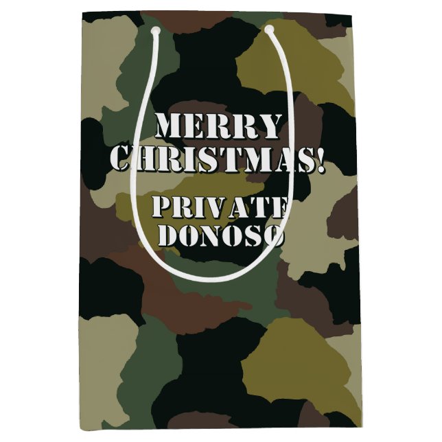 Green Brown Camouflage Custom Frohe Weihnachten Mittlere Geschenktüte (Vorderseite)