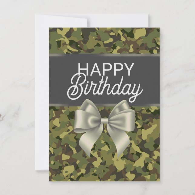 Green Camouflage & Bow Happy Birthday Card Einladung (Vorderseite)