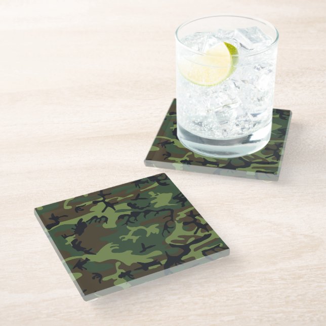 Green Camouflage Pattern, militärisches Muster, Ar Glasuntersetzer (Schrägansicht)