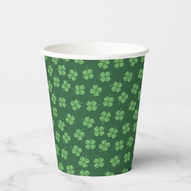 Green Celtic Irish Four Leafed Clovers St Patrick Pappbecher (Vorderseite)