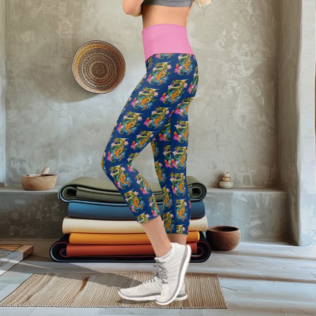 Green Chinese Dragon Koi Capri Leggings (Von Creator hochgeladen)