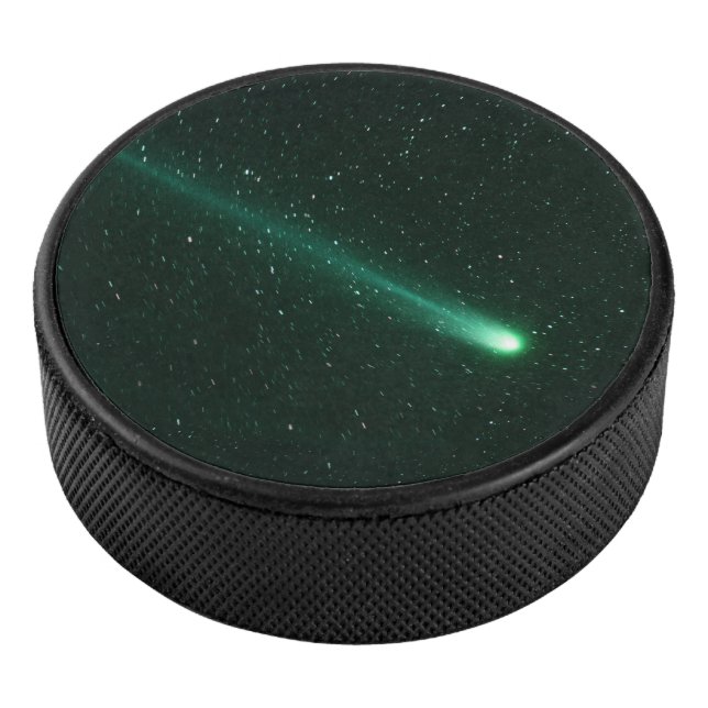 Green Christmas Comet 46P/Wirtanen Eishockey Puck (3/4)