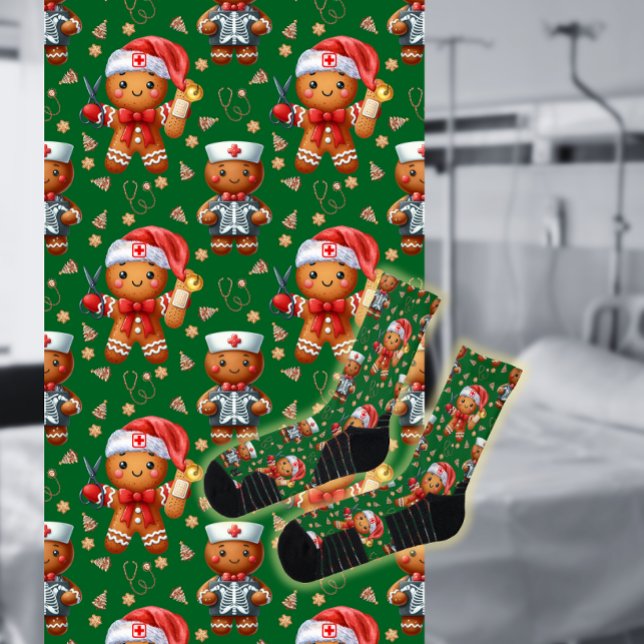 Green Christmas Nurse Whimsical Gingerbread Man Socken (Von Creator hochgeladen)