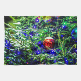 Green Christmas Tree Red Ball Handtuch