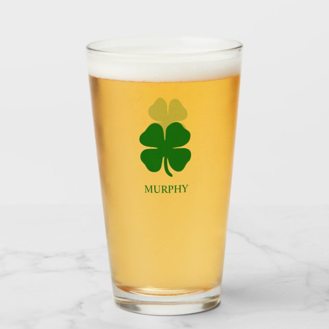 Green Clover Irish Personalisiert Name Beer Glas (Vorne (Gefüllt))