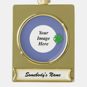Green Clover Ribbon Tmpl von Kenneth Yoncich Banner-Ornament Gold