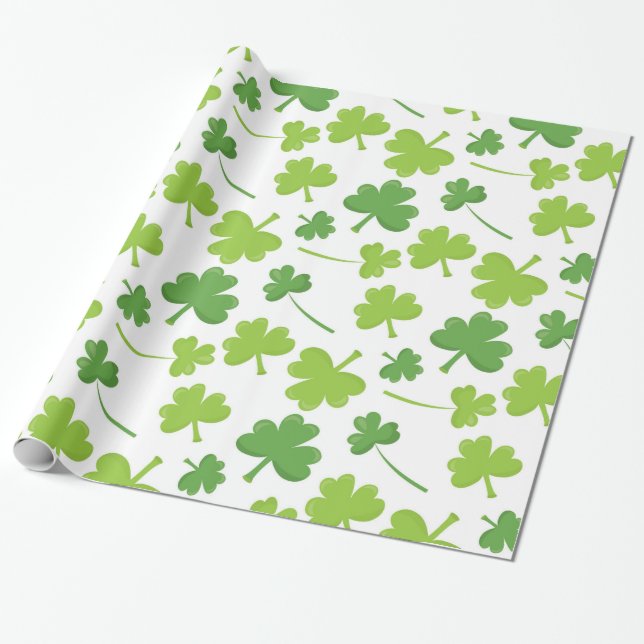 Green Clovers St. Patrick's Day Geschenkpapier (Ungerollt)