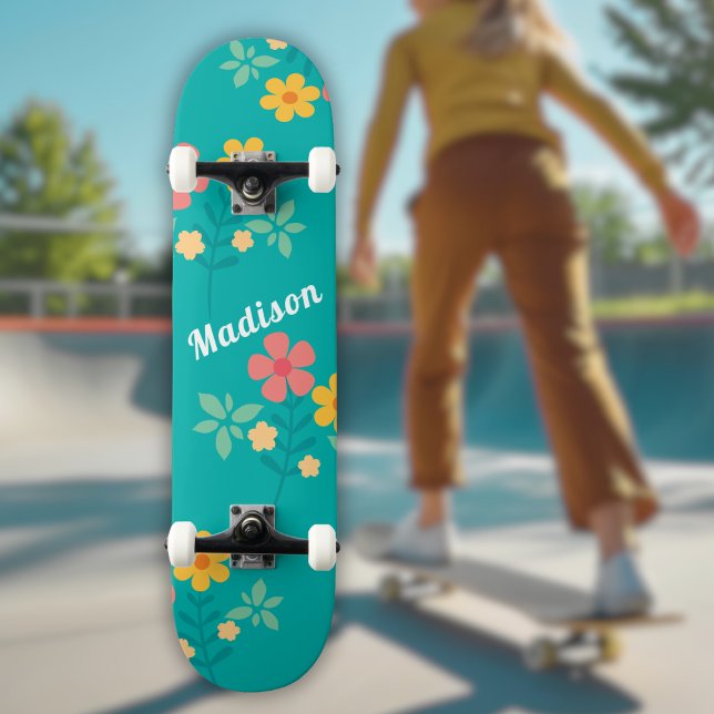 Green Daisy Vintag Bouquet Pattern Skateboard (Von Creator hochgeladen)