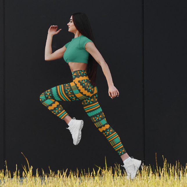 Green Ethnic Aztec Capri Leggings (Von Creator hochgeladen)