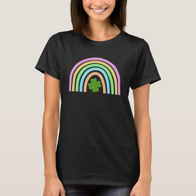 Green Four Leaf C Rainbow St Patrick's Day T-Shirt (Vorderseite)