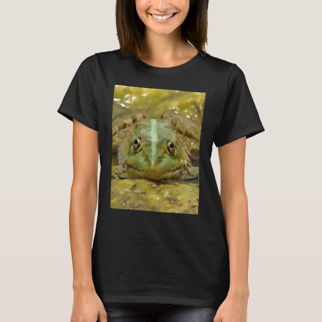 Green Frog Camouflaged Against Weathered River Bed T-Shirt (Vorderseite)