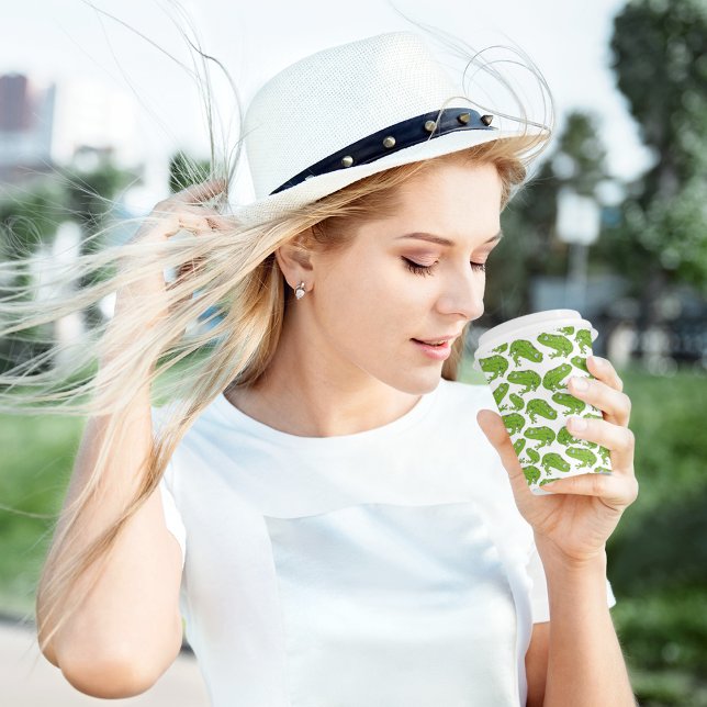 Green Frog Cartoon Pappbecher (green frog cartoon pattern, kids,adult party stationery, birthday party use and throw paper cups)