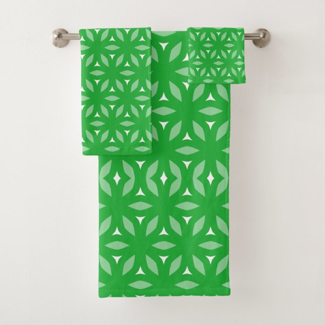 Green Geometric Floral Abstract Badhandtuch Set (Insitu)