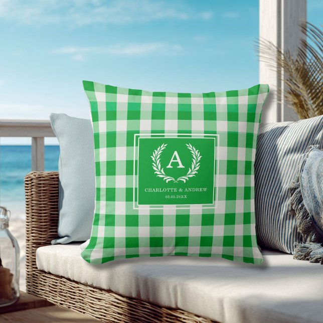 Green Gingham Monogram Wappen Kissen (Green Gingham Monogram Crest Throw Pillow)