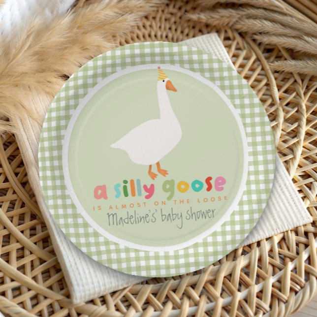 Green Gingham Neutral Silly Goose Baby Shower Pappteller (Von Creator hochgeladen)